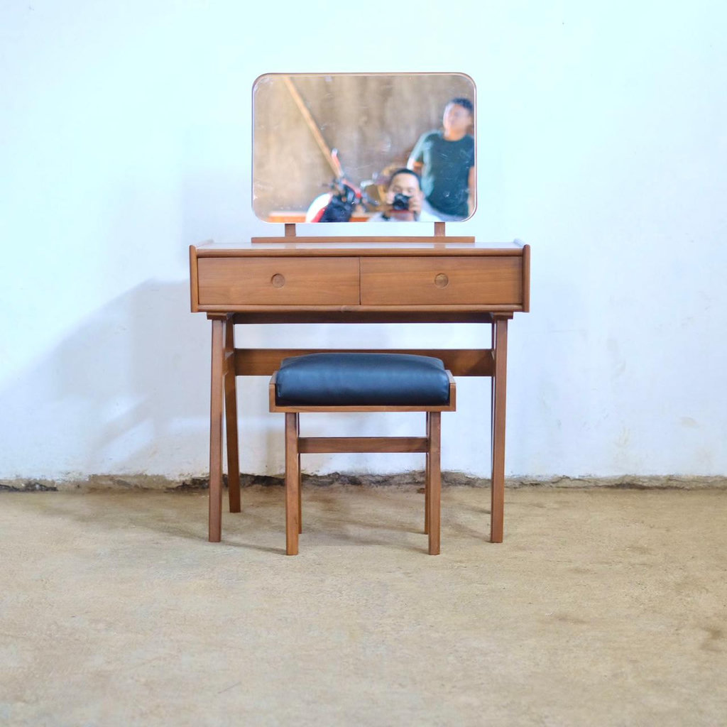 Meja Rias Minimalis Patina