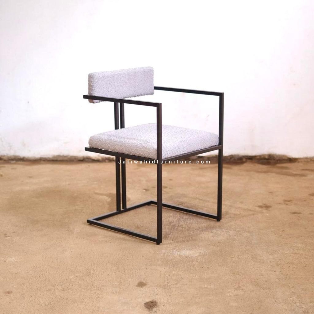 kursi santai industrial boucle