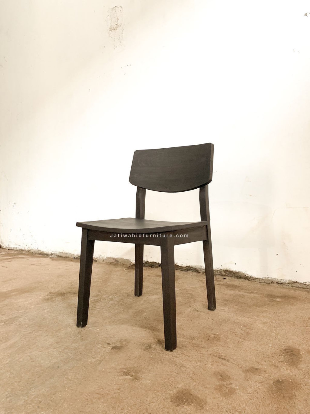 Kursi Minimalis Black Mamba