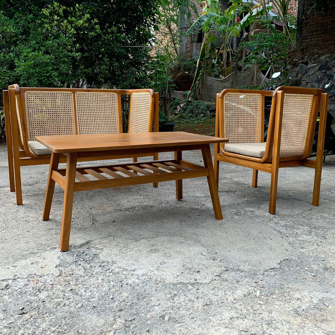 Set Kursi Tamu Minimalis Rotan,Set Kursi Tamu Minimalis Retro Rotan,Set Kursi Tamu Minimalis,set kursi dan meja tamu minimalis,kursi tamu minialis kayu jati,harga set kursi tamu minimalis,kursi tamu sofa,kursi tamu rotan,set kursi tamu minimalis kombinasi rotan,desain kursi tamu minimalis terbaru,harga kursi tamu minimalis terbaru.jual set kursi tamu minimalis,furniture jepara,set kursi tamu jati