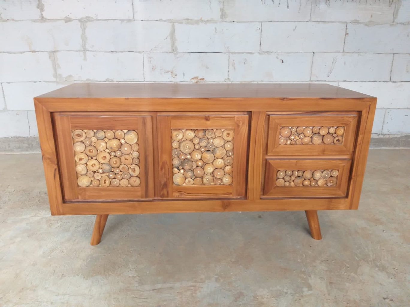 Jual Bufet Jati Minimalis Modern,Jual Bufet Jati Minimalis,bufet jati,Jual Bufet Tv Jati Minimalis Modern,Furniture Jepara,bufet tv jati minimais,meja tv minimalis,bufet tv jati jepara,harga bufet tv jati minimalis,harga bufet jati minimalis modern,bufet tv jati minimalis koin,bufet minimalis klasik