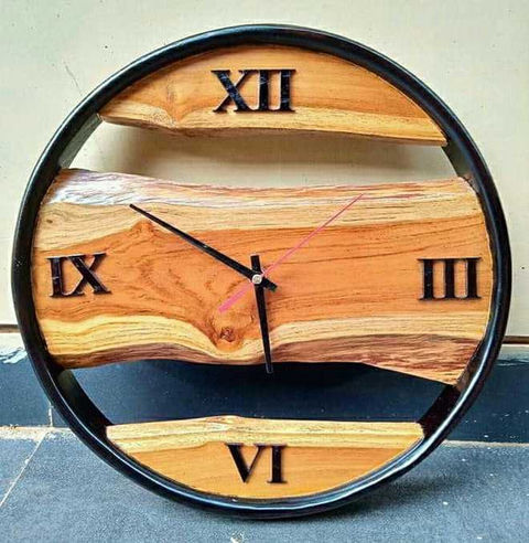 Jam dinding kayu jati