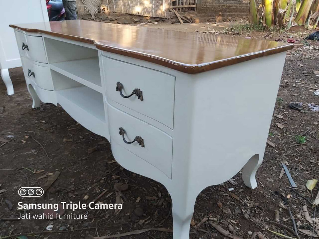 Bufet TV model clasic duco murah, toko Bufet TV model clasic duco murah, mebel Bufet TV model clasic duco murah, furniture Bufet TV model clasic duco murah, Bufet TV model clasic duco murah di jepara
