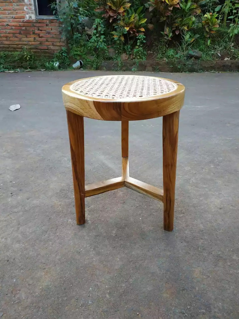 kursi stoll Rotan terbaru