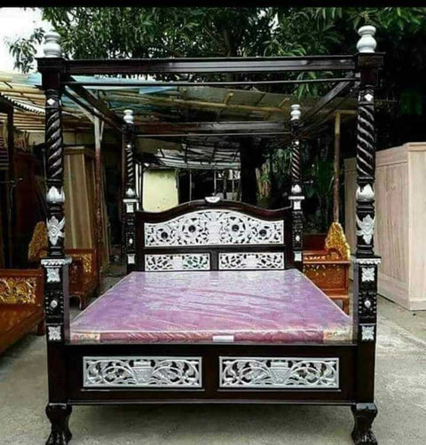 tempat tidur kanopi ukir jati, tempat tidur kanopi ukir, tempat tidur kanopi, tempat tidur jati kanopi, tempat tidur jati, tempat tidur kanopi bagus, tempat tidur ukir bagus, tempat tidur kanopi mewah, tempat tidur clasic kanopi