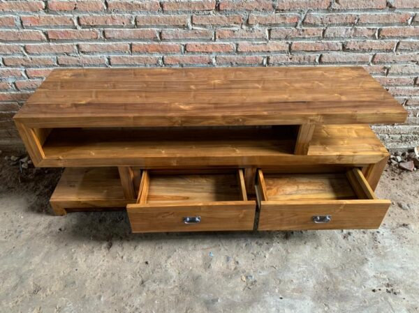 Meja TV Minimalis Jati, Meja TV Minimalis, meja tv jati, 1 set Meja TV Minimalis Jati,aneka model meja konsul,meja konsul jati,meja konsul minimalis jati,bufet tv jati minimalis,rak tv jati minimalis,bufet tv jati natural,cabinet jati,cabinet jati minimalis,furniture no 1 jepara,aneka rak tv,desain bufet tv minimalis,aneka desain bufet tv,aneka desain rak tv,desain meja tv