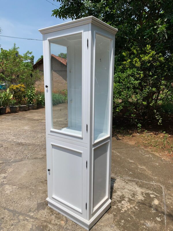 furniture jepara,Almari Hias Pajangan Cat Duco Putih,Almari Hias Pajangan Cat Duco,Almari Hias Pajangan,harga Almari Hias Pajangan,harga Almari Hias minimalis kaca,jual Almari Hias minimalis,lemari hias kaca minimalis,lemari hias jepara,lemari hias ruang tamu,lemari hias pajangan warna putih,model almari terbaru,harga lemari hias ukir terbaru