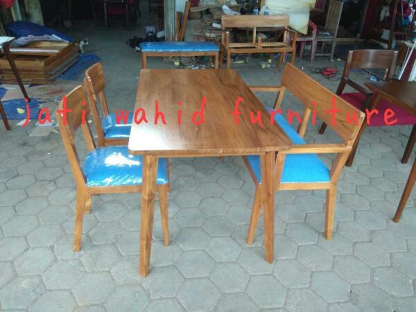 jual kursi cafe,jual kursi cafe mural aneka kursi,jual aneka kursi,jual aneka macam kursi cafe,jual kursi cafe murah,jual kursi makan,,Set Kursi Cafe Jati Natural,Meja Kursi Cafe Jati Natural,meja kursi kafe jati natural,kursi cafe jati,kursi kafe jati.kursi kafe,set meja kursi cafe jati natural,set kursi cafe jati,harga kursi cafe,jual kursi cafe,kursi cafe,model kursi cafe,jual kursi cafe murah,Meja Kursi Cafe Jati Natural murah,jual meja cafe murah,furniture jepara,kursi cafe jepara,meja cafe jepara