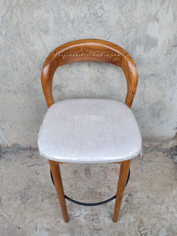 Kursi Bar Kayu Minimais,kursi bar kayu,kursi bar cafe kayu jati,kursi bar jati minimais,kursi bar jati, harga kursi bar,,jual kursi bar kayu minimalis,kursi bar stool,harga kursi bar retro,kursi bar retro minimalis,kursi bar kayu terbaru