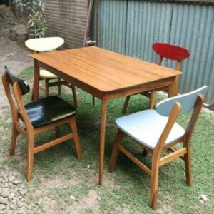 Meja makan minimalis jati bagus