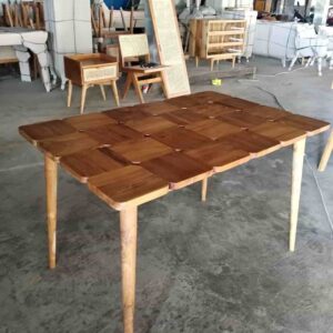 Meja makan unik model terbaru