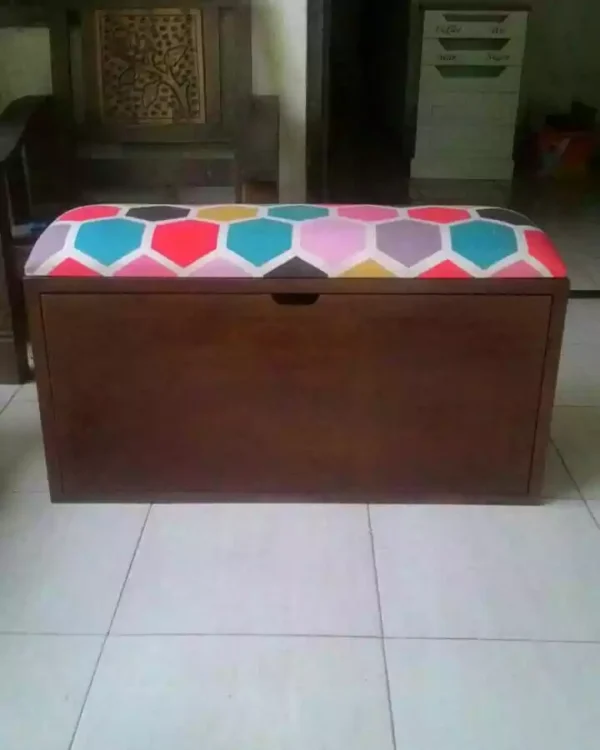 Rak sepatu minimalis