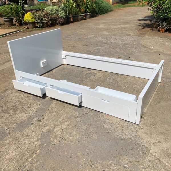 furniture jepara, jual set kamar tidur, tempat tidur minimalis duco, tempat tidur minimalis, set kamar tidur minimalis jepara, dipan minimalis duco, dipan minimalis, furniture Tempat tidur minimalis laci,tempat tidur minimalis cat duco,dipan minimalis duco putih,dipan minimalis cat duco putih,tempat tidur anak-anak