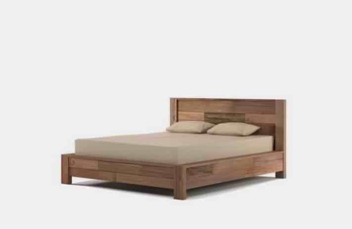 Tempat tidur kayu jati minimalis