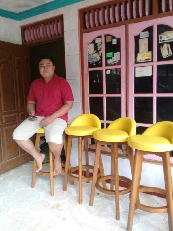 kursi bar jati putar, kursi bar jati dudukan putar, kursi bar, kursi bar jati, kursi bar jok, kursi bar bagus, kursi bar cafe , kursi bar cafe bagus, kursi cafe, kursi bar cafe, kursi bar baru,kursi
