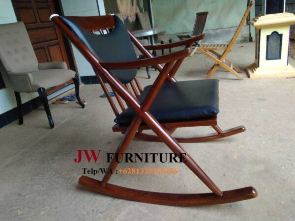 kursi goyang santai jati,kursi goyang santai,kursi goyang,kursi santai,kursi malas jati,kursi malas,harga kursi goyang,harga kursi malas,gambar kursi santai goyang,harga kursi goyang sofa,kursi goyang minimalis,kursi santai mewah,furniture jepara,kursi goyang bayi