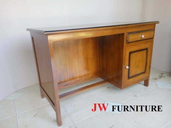 set meja kerja kantor,set meja kantor jati,set meja kerja minimalis,meja kantor elegan,meja kerja mewah modern,meja kantor jati minimalis,meja kantor jati,jual meja kantor jati murah,meja kerja jati minimalis murah,jual meja kerja,harga meja kantor jati,gambar meja kantor,detail meja kerja jati minimalis,gambar meja kantor terbaru,