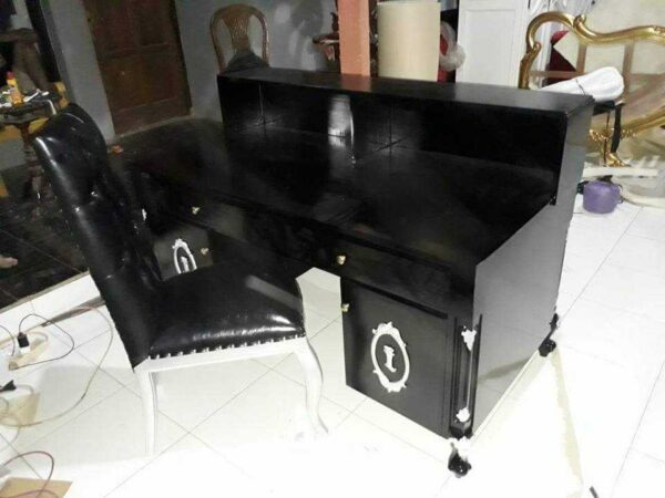 meja kasir jati clasic, meja kasir jati, meja kasir, meja kerja jati, meja kerja jati clasic, meja kasir mewah, meja kasir terbaru, meja, meja kasir unik, meja kasir custom, meja kasir ukir,meja kasir minimalis