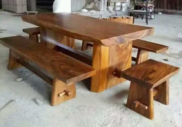 meja makan kayu trembesi solid, meja makan kayu trembesi, meja makan solid, meja makan, meja makan kayu utuh, meja makan trembesi, meja makan kayu trembesi bagus, meja makan kayu trembesi mewah