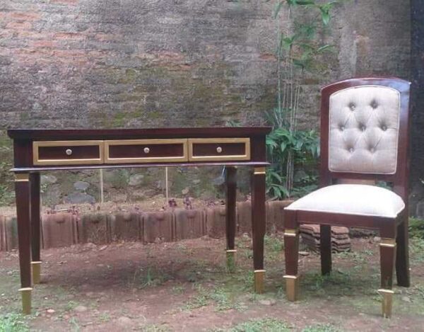 meja tulis minimalis terbaru