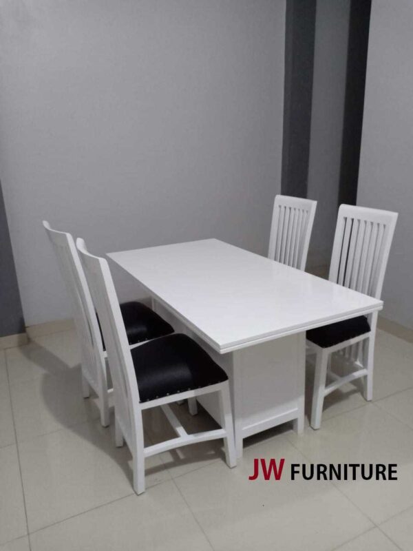 set meja makan balero,meja kursi makan balero,jual kursi dan meja makan harga murah,set meja kursi makan ukir,jual meja kursi makan murahharga meja makan klasik mewah,set kursi makan klasik mewah,set meja makan mewah,set meja makan,meja makan mewah,ruang makan mewah