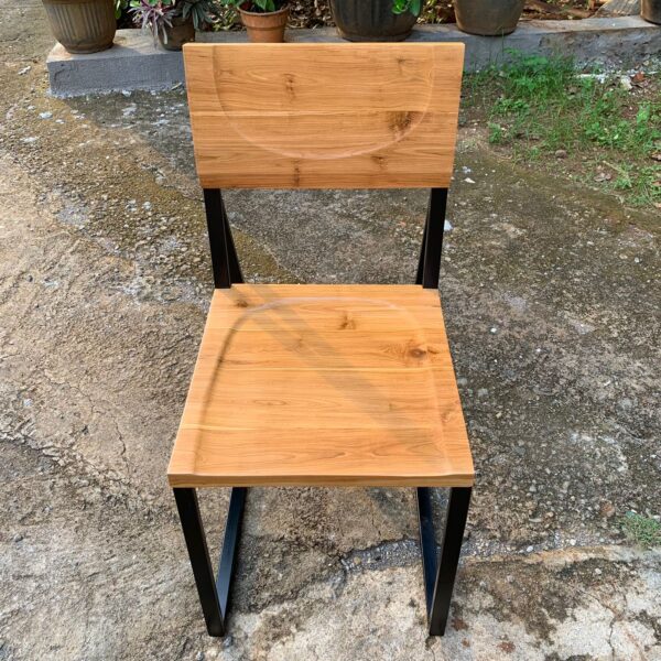 Kursi Cafe Minimalis Kaki Besi,Kursi Cafe Minimalis,bar stools,office chair,chair,gaming chair,computer chair,desk chair,kursi,kursi gaming,kursi kantor,kuirtsi minimalis,kursi cafe,kursi makan,kursi santai,kursi teras,kursi industrial,gambar Kursi Cafe Minimalis Kaki Besi,kursi taman,harga Kursi Cafe Minimalis Kaki Besi,harga kursi kantor,jual kursi makan