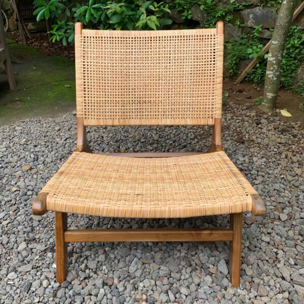 Kursi Santai Kayu Minimalis Rotan