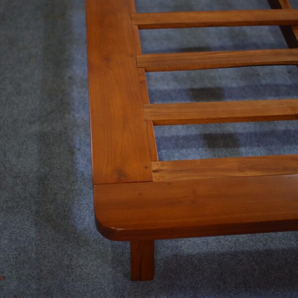 Dipan Kayu Minimalis Modern