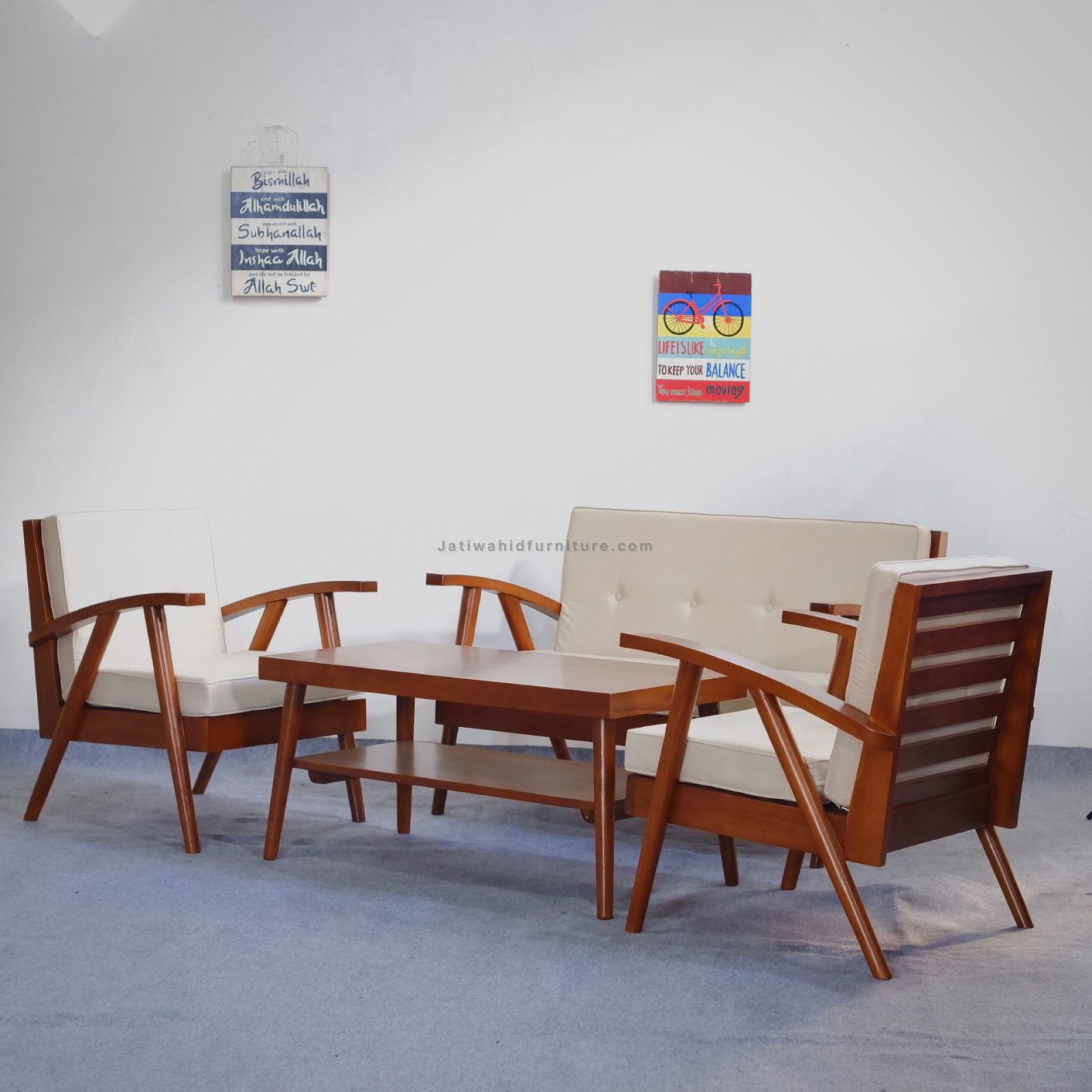 Set Kursi Tamu Jengki Kayu Retro