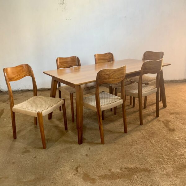 Set Meja Makan Kayu Jati Minimalis