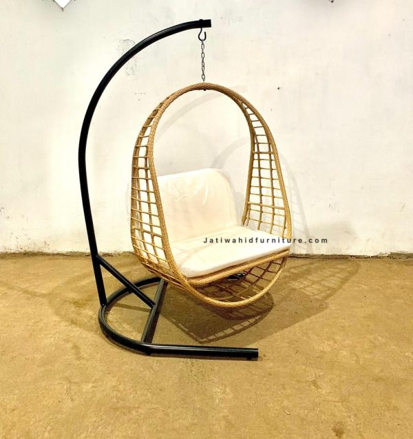 Ayunan Rotan Sintetis